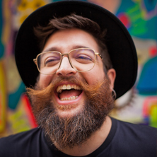 Adri&aacute;n Serna