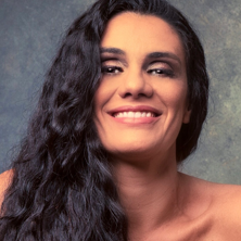 Fernanda Cabral