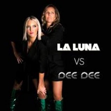 La Luna VS Dee Dee