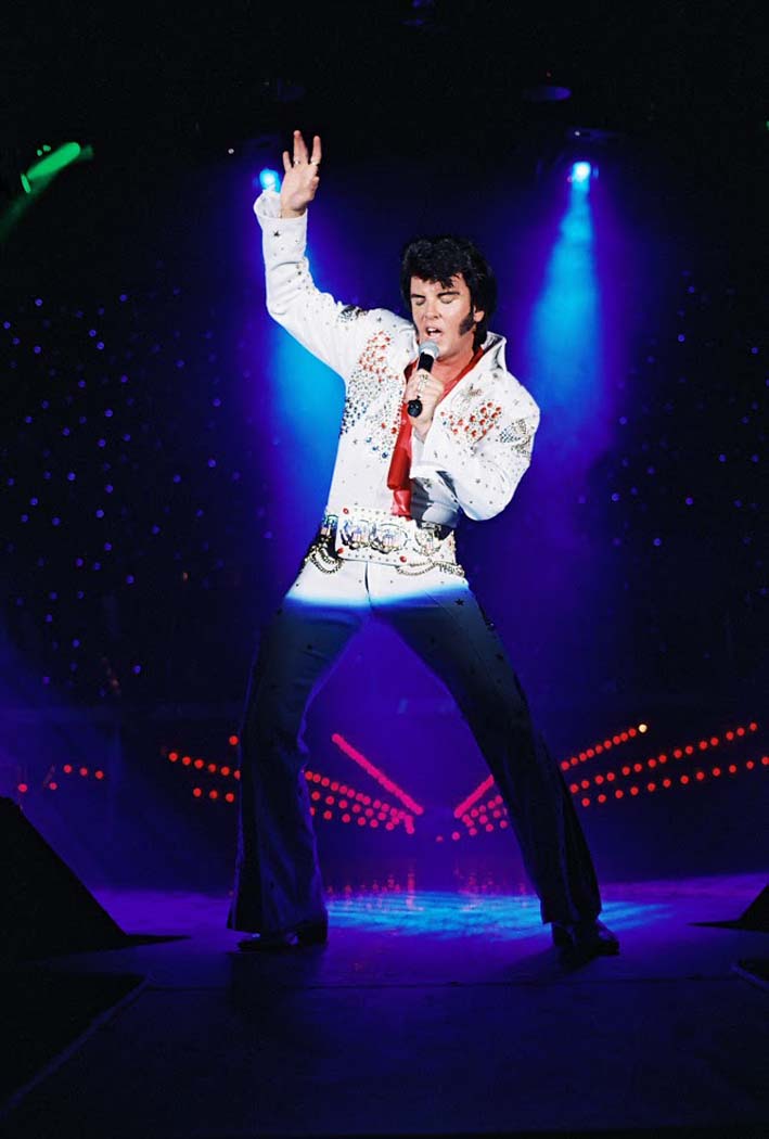Elvis Vive