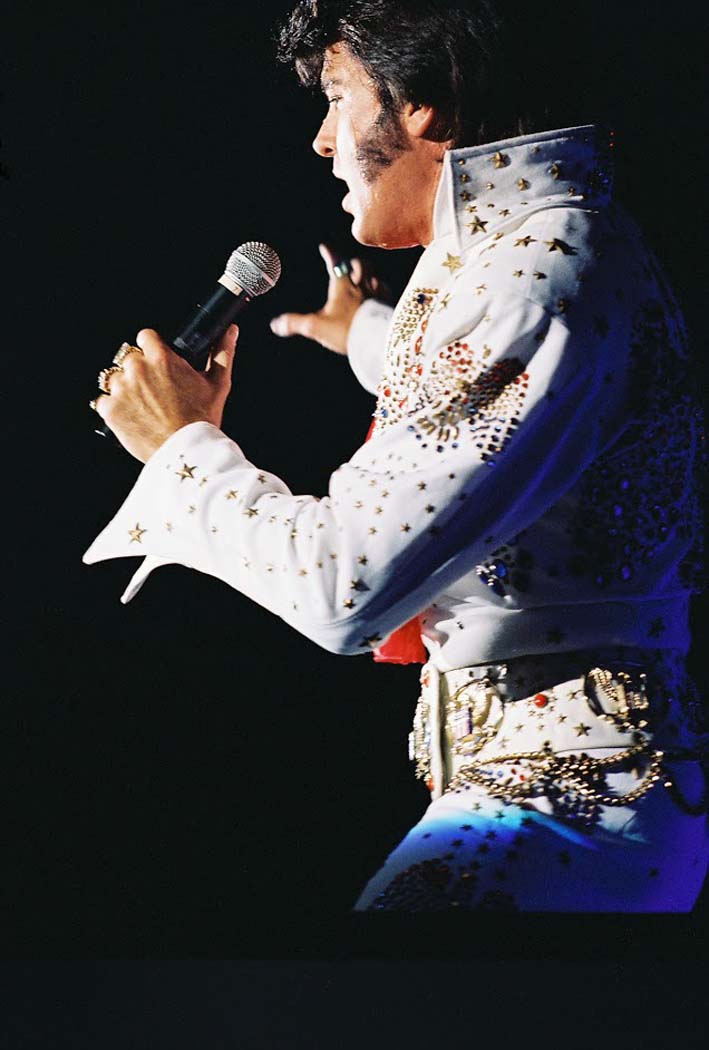 Elvis Vive