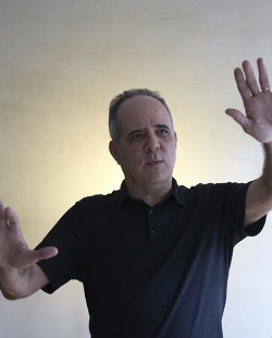 Rodrigo Le&atilde;o 