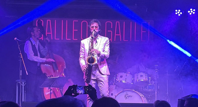 Santi Sax