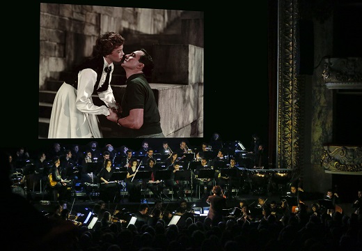 Un americano en Par&iacute;s con orquesta