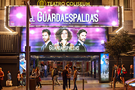 Coliseum Fachada