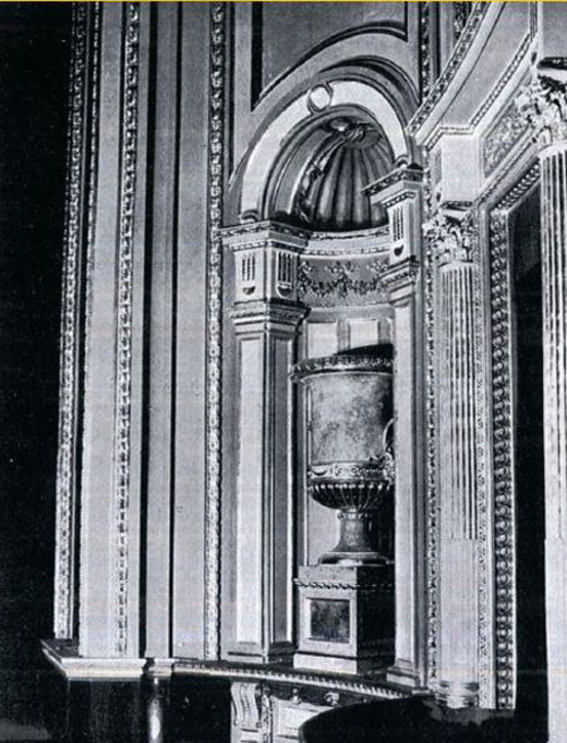Decoraci&oacute;n del teatro en 1949